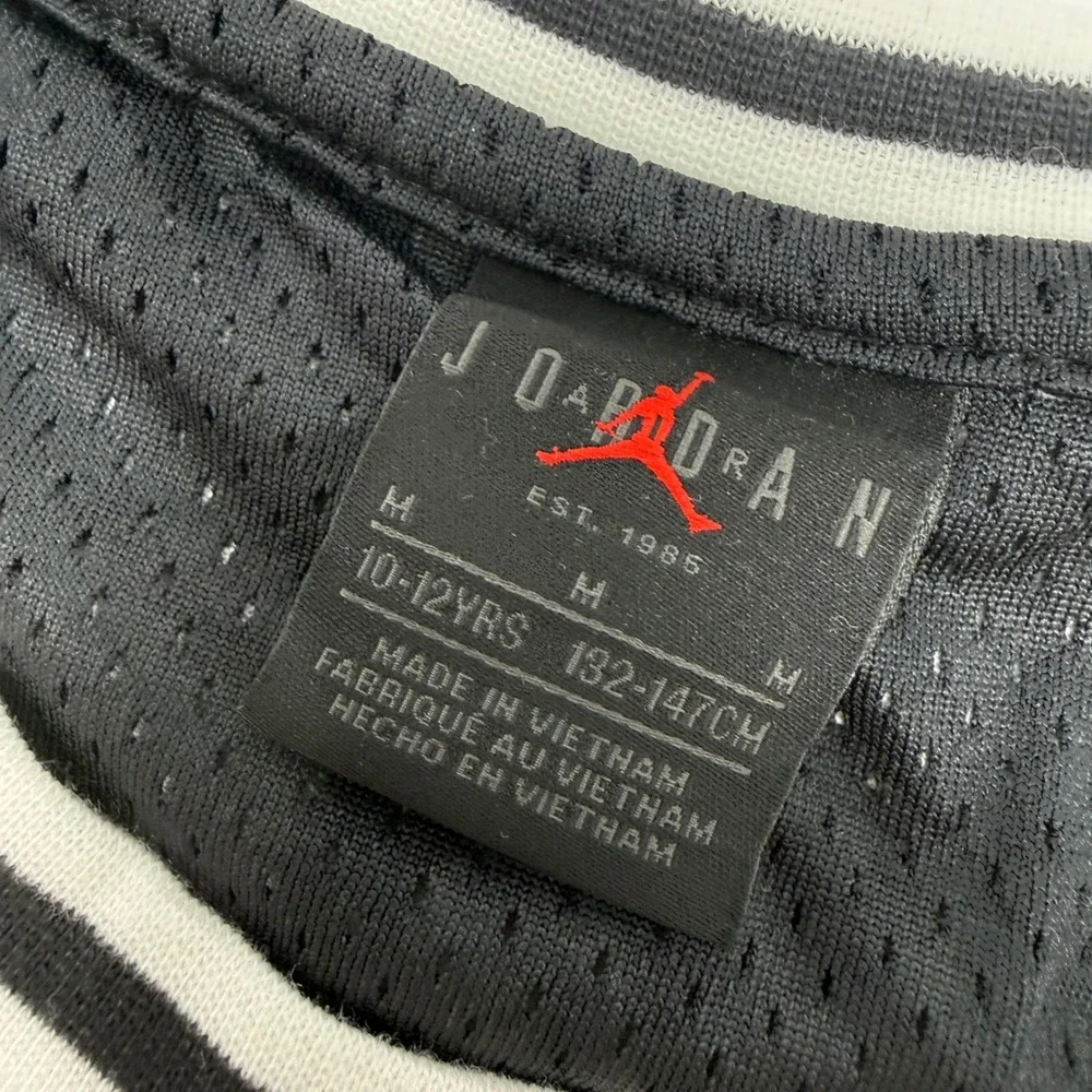 Jordan 23 Basketball Jersey Graphic Print Youth Size Medium 10/12‎ NEW